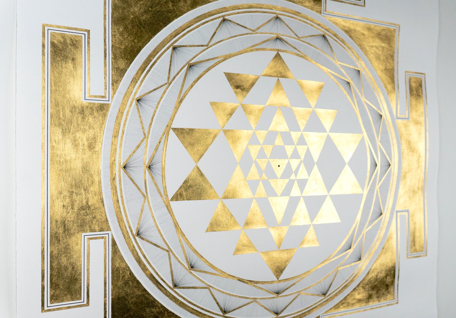 SRI YANTRA – Meditation buy Linoleum Printing – Gold/Black